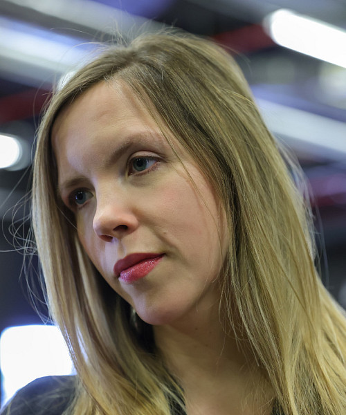 Portraitfoto von Anne-Elise Minetti