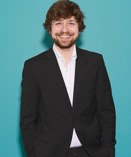 Portraitfoto von Moritz Laurer